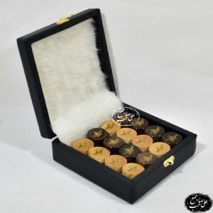 مهره نرد فروهر جعبه دار چرمی