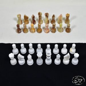 مهره شطرنج سنگی مرمر و جاسپر قرمز