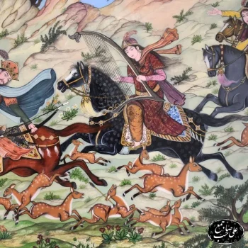 تابلو مینیاتور طرح شکارگاه سلطنتی با قاب خاتم‌کاری اعلاء - Image 5